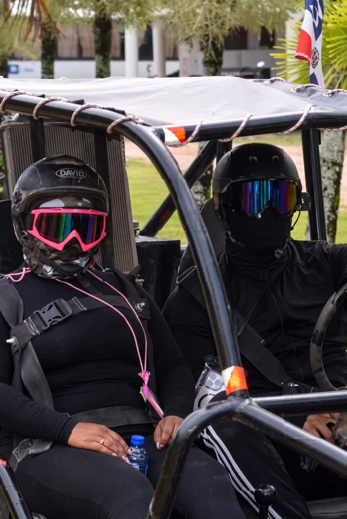 Pareja en buggy