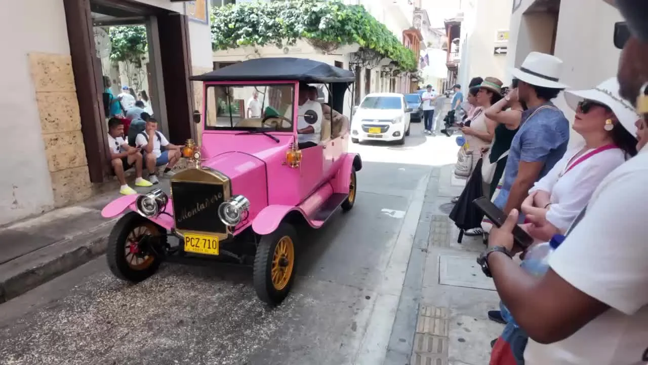 Carro clásico en Cartagena